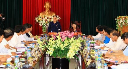 Trưởng  ban Dân vận Trung ương Hà Thị  Khiết làm việc với  Tỉnh ủy  Vĩnh Long - ảnh 1